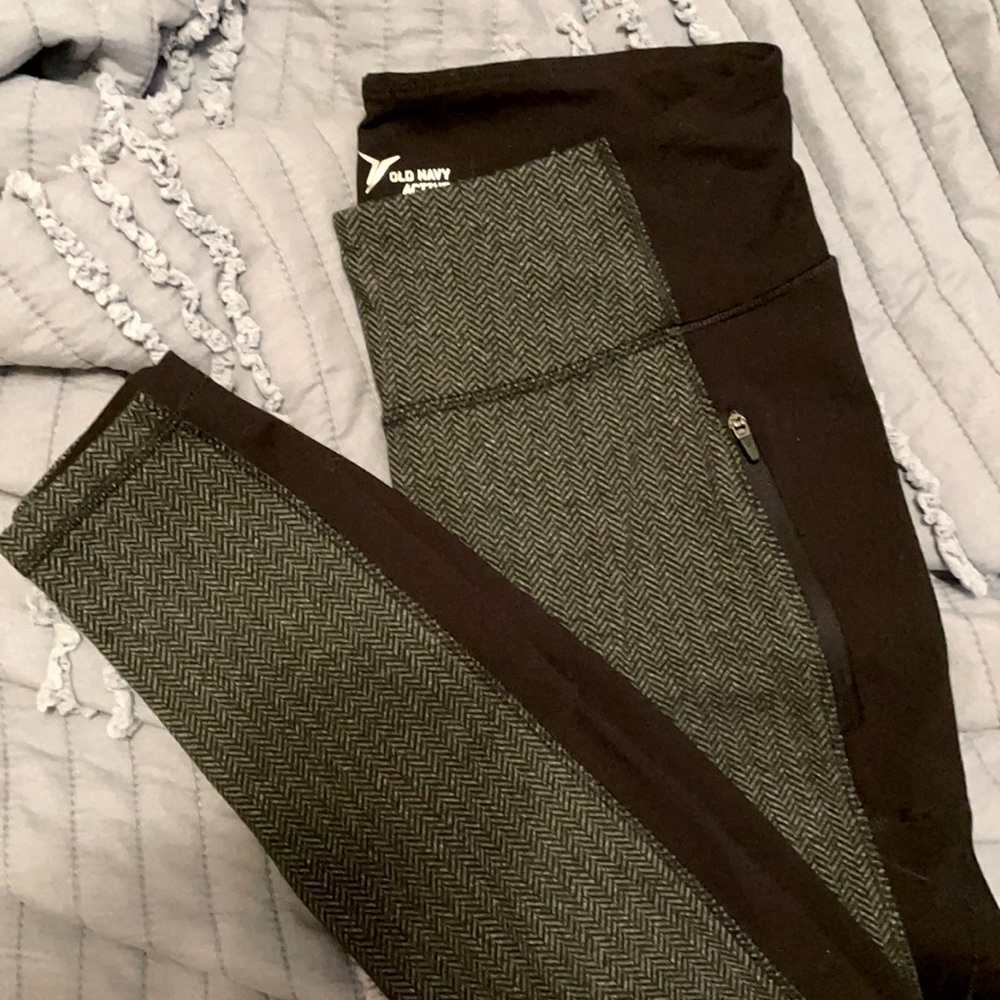 Old navy two toned leggings